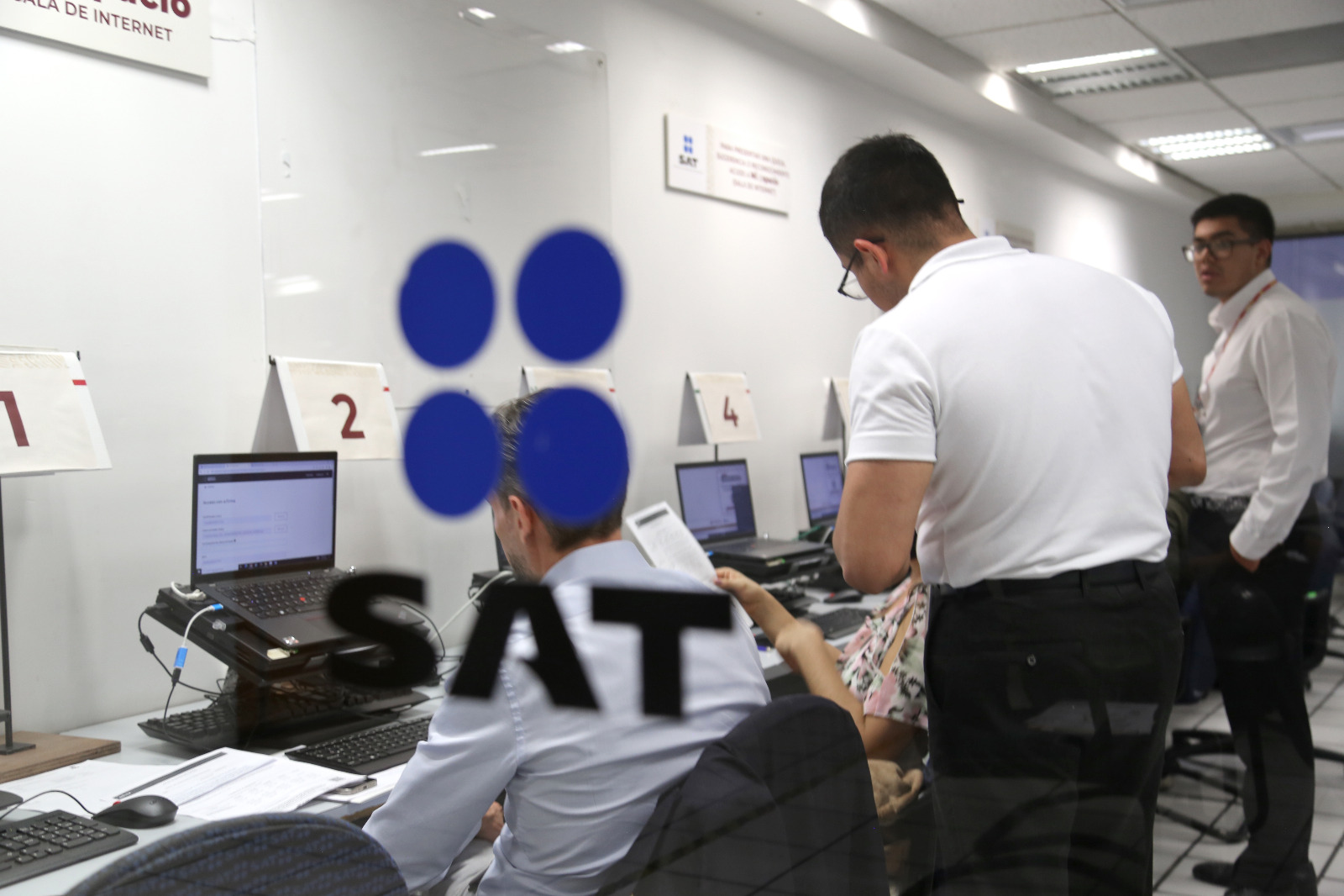 Implementarán SAT y CNDH e.firma en todos los trámites del organismo autónomo